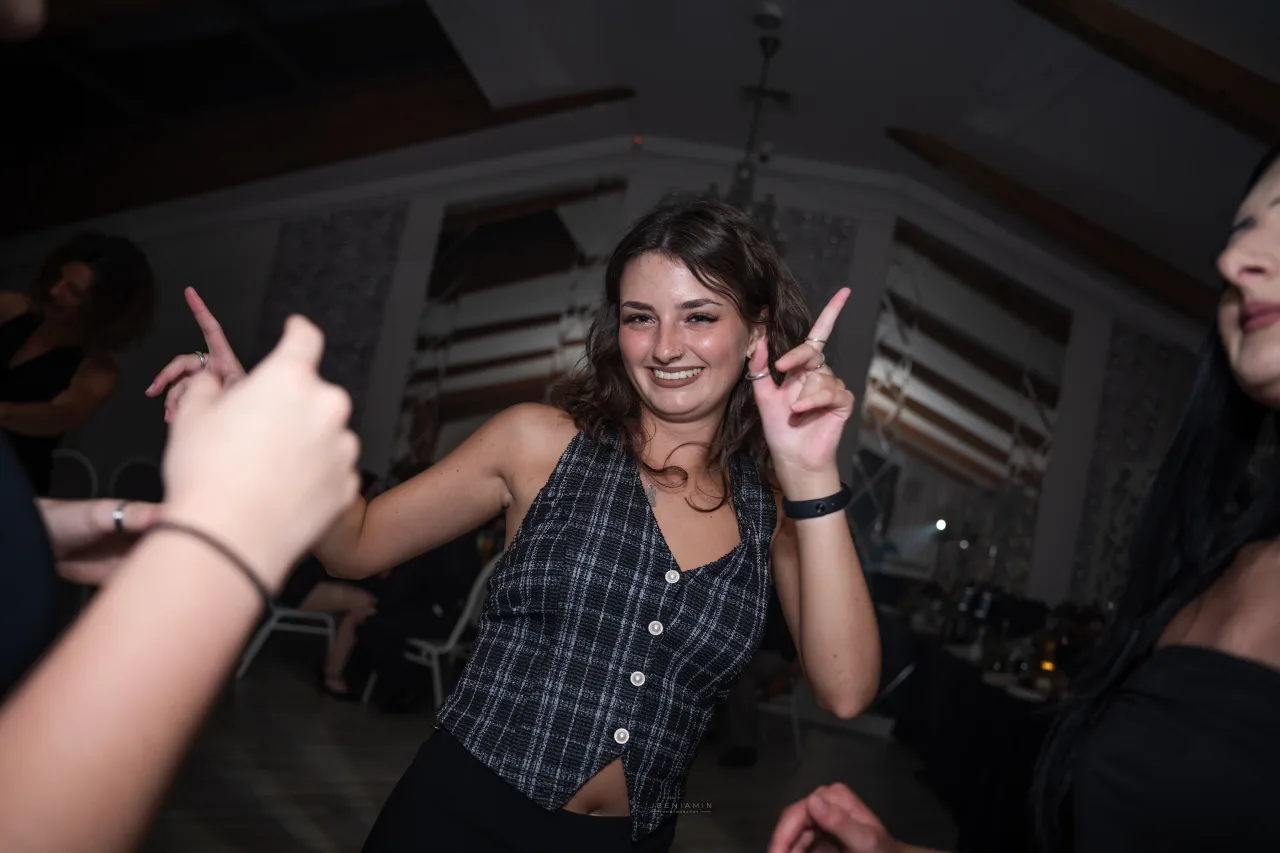 18 Małgorzata Tobiczyk 54