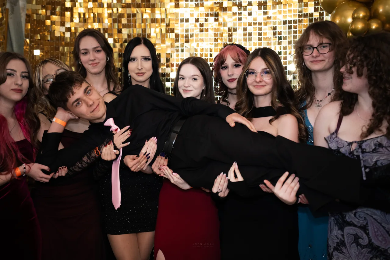 Półmetek Tiszner 16